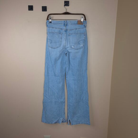 American Eagle High Rise Wide Leg Jeans in Light Wash Denim Size 2 - Picture 6 of 12